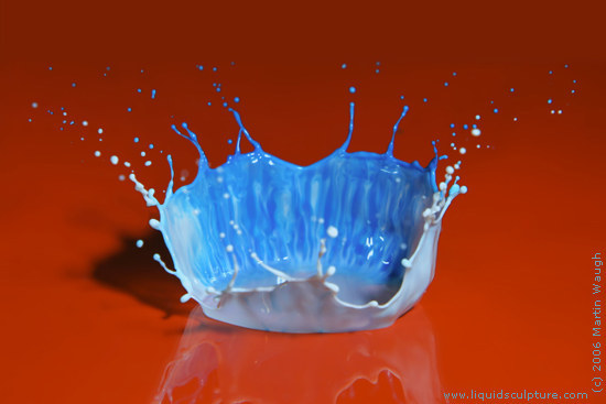 Liquid Sculpture - Fine art photography of drops and splashes, (c) 2007 Martin Waugh